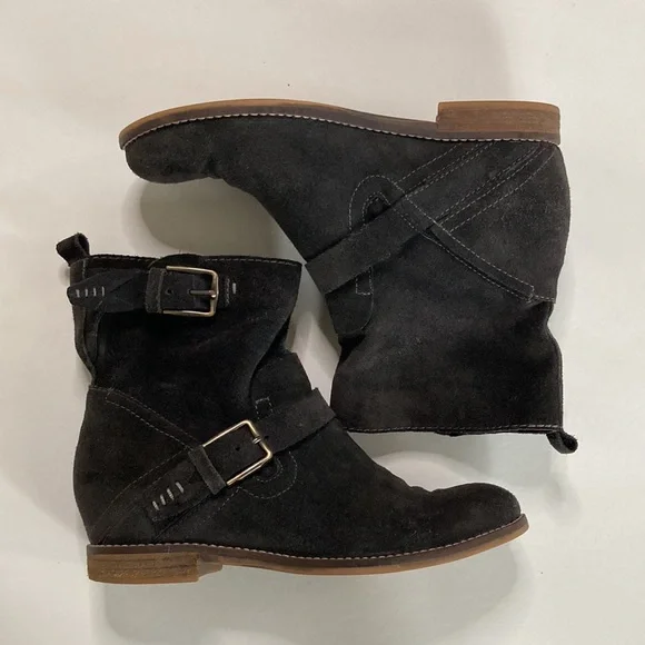 Dolce Vita Prestley Black Suede Ankle Boots - Picture 6 of 11